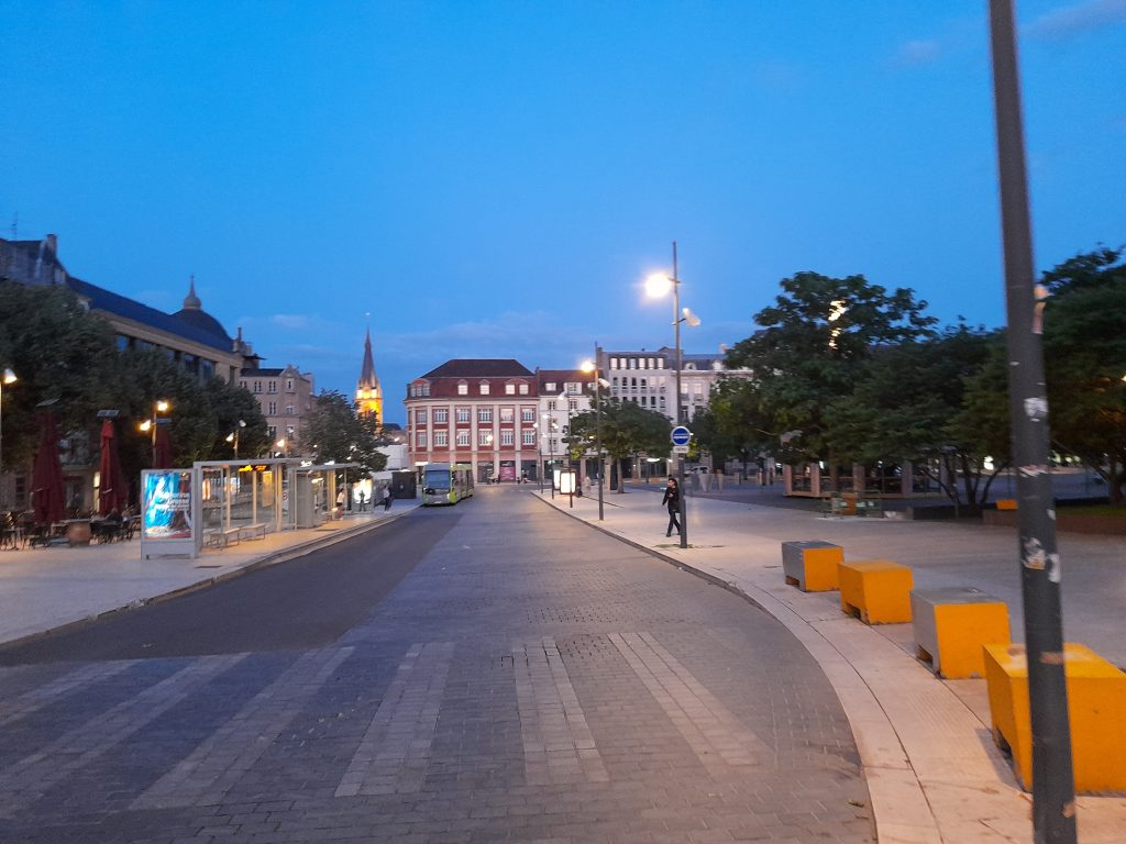 Metz was surprisingly safe to walk around at night